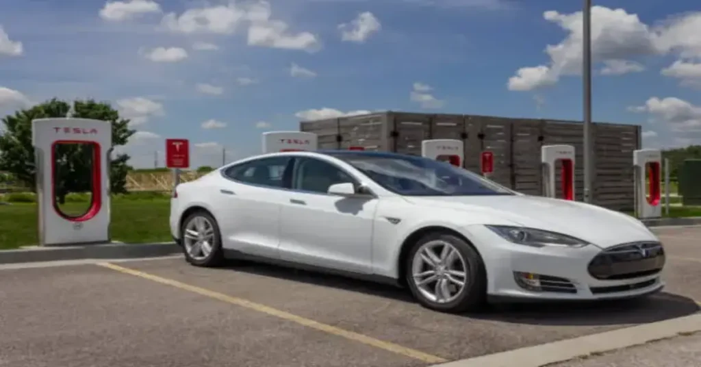 Tesla Model 3 SR Range