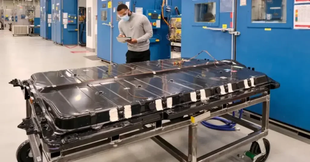 What Happens if Your Electric Car Runs Out of Battery